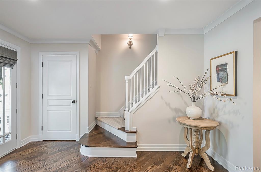 856 Lakeview Avenue, Birmingham, MI 48009 — Photo 2
