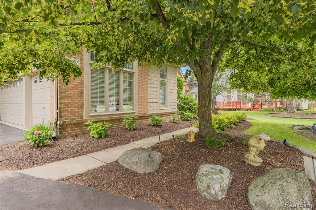 6567 Claremore Court, West Bloomfield, MI — Photo 3