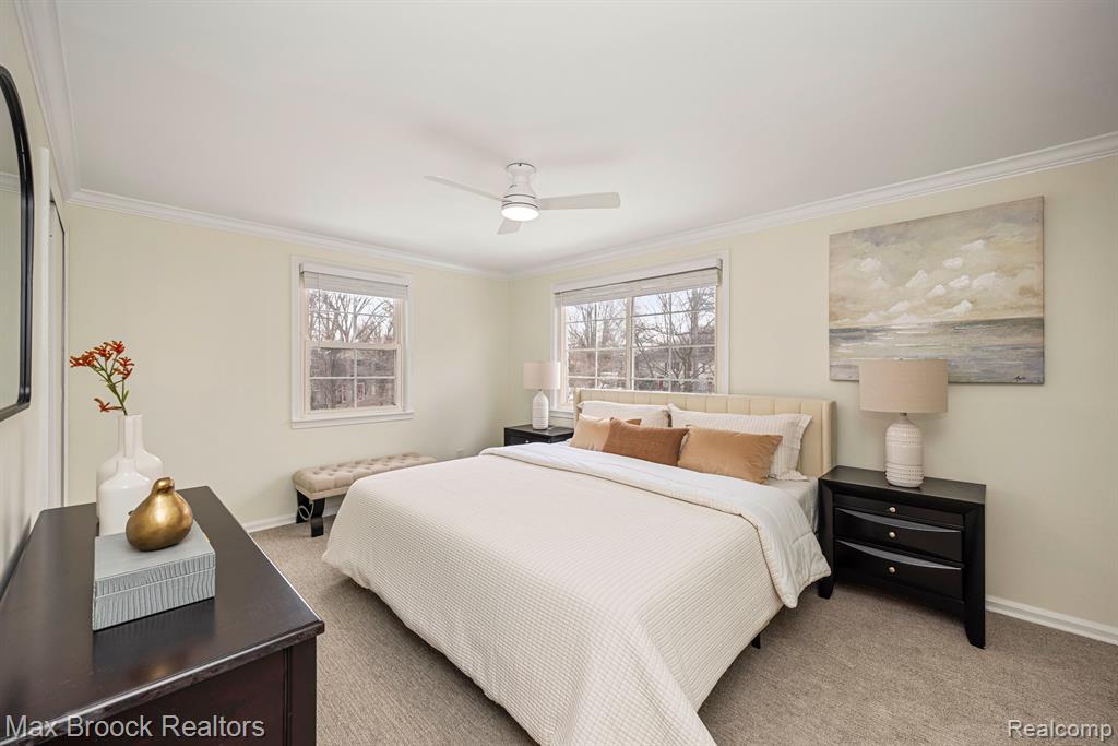 695 GRAEFIELD, Birmingham, MI 48009 — Photo 12