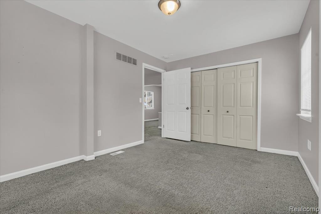 8268 Hudson Avenue, Warren, MI 48089 — Photo 10