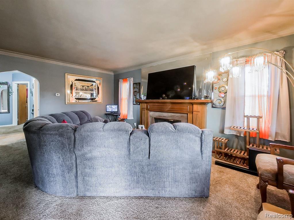 18035 HELEN Street, Detroit, MI 48234 — Photo 5