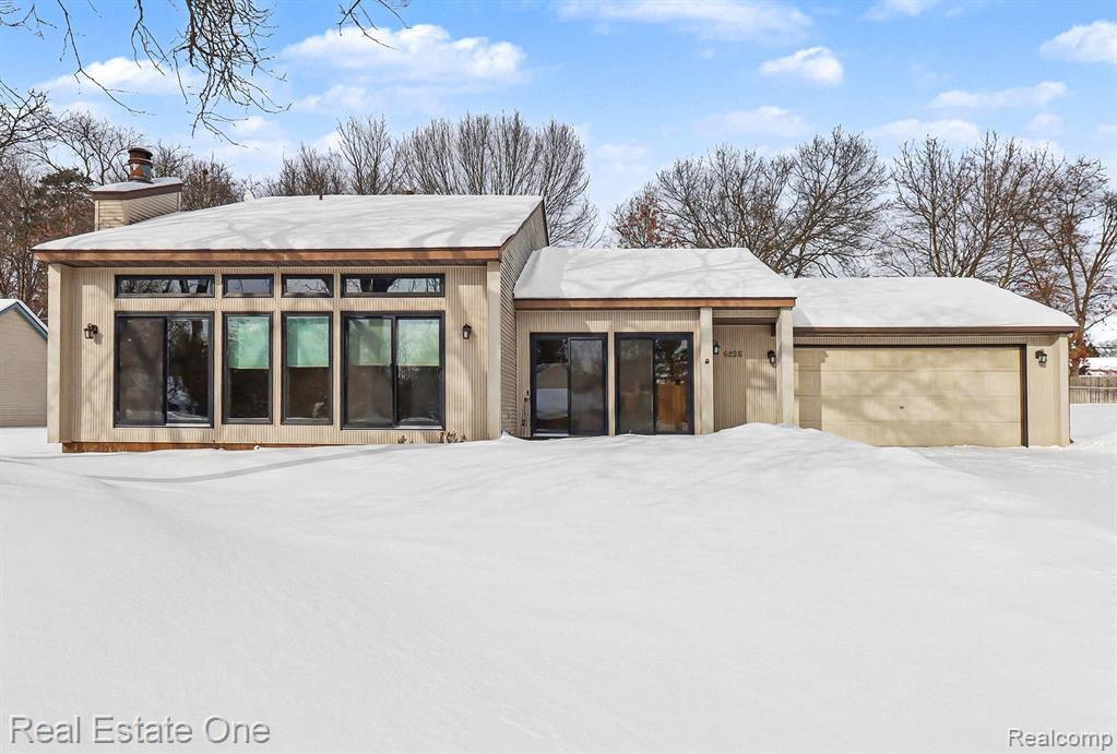 6226 Pinewood Drive, Clarkston, MI — Photo 2
