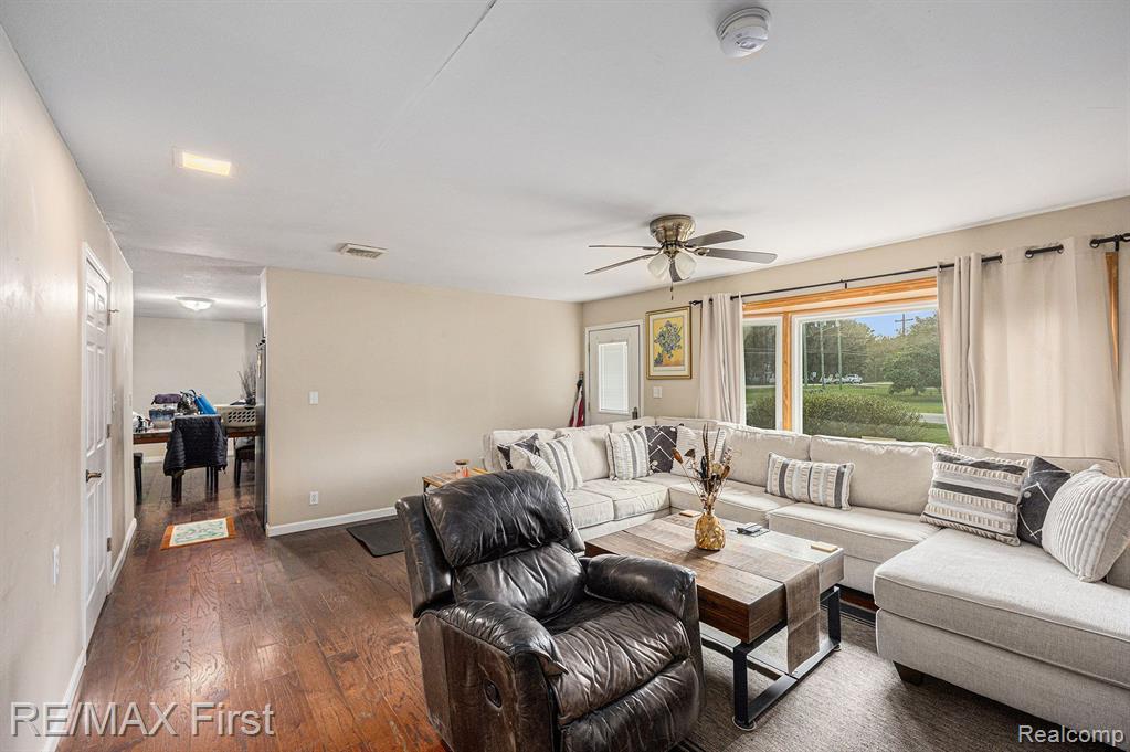 4010 PARKER Road, Fort Gratiot, MI 48059 — Photo 11