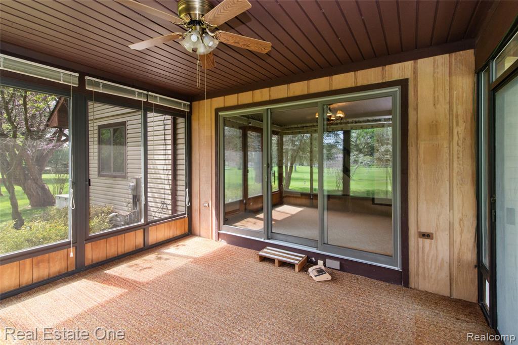 9050 Earhart Road, South Lyon, MI 48178 — Photo 17
