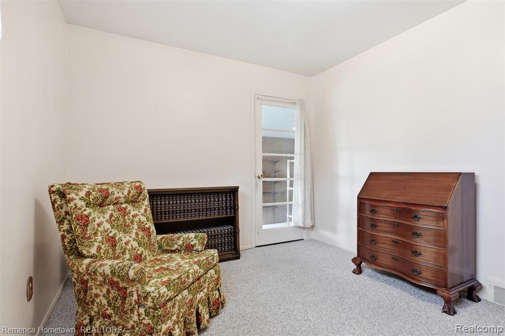 30410 Florence Street, Garden City, MI — Photo 16