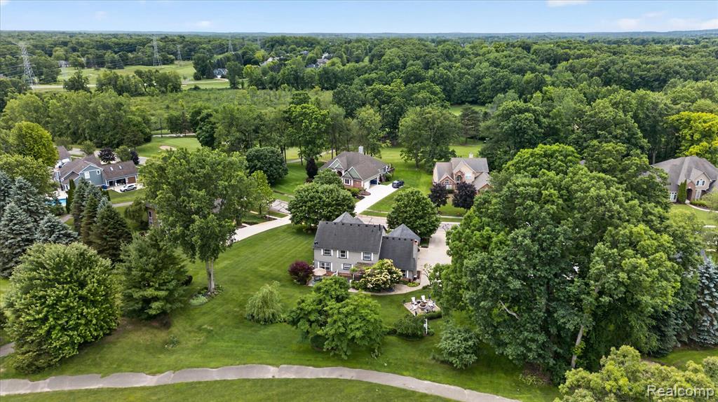 2333 Sandlewood Drive, White Lake, MI 48383 — Photo 52
