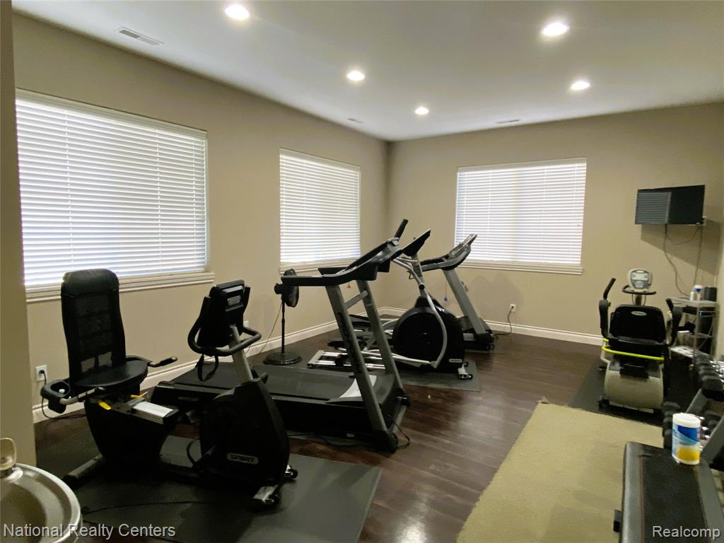 4160 Wrenwood Lane, 29, Canton, MI 48188 — Photo 37