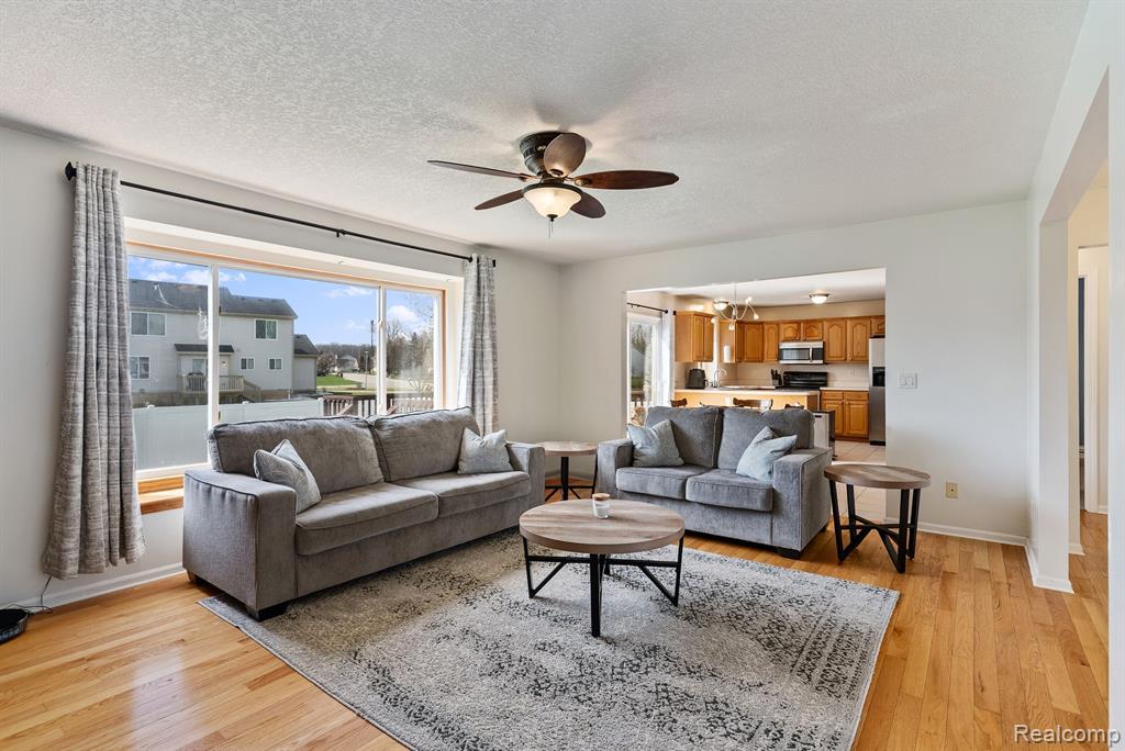 5166 CYPRESS Circle, Grand Blanc, MI 48439 — Photo 12