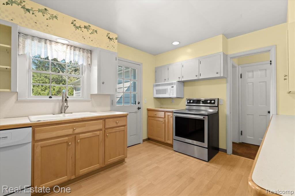 705 Cornell Road, Ypsilanti, MI 48197 — Photo 11