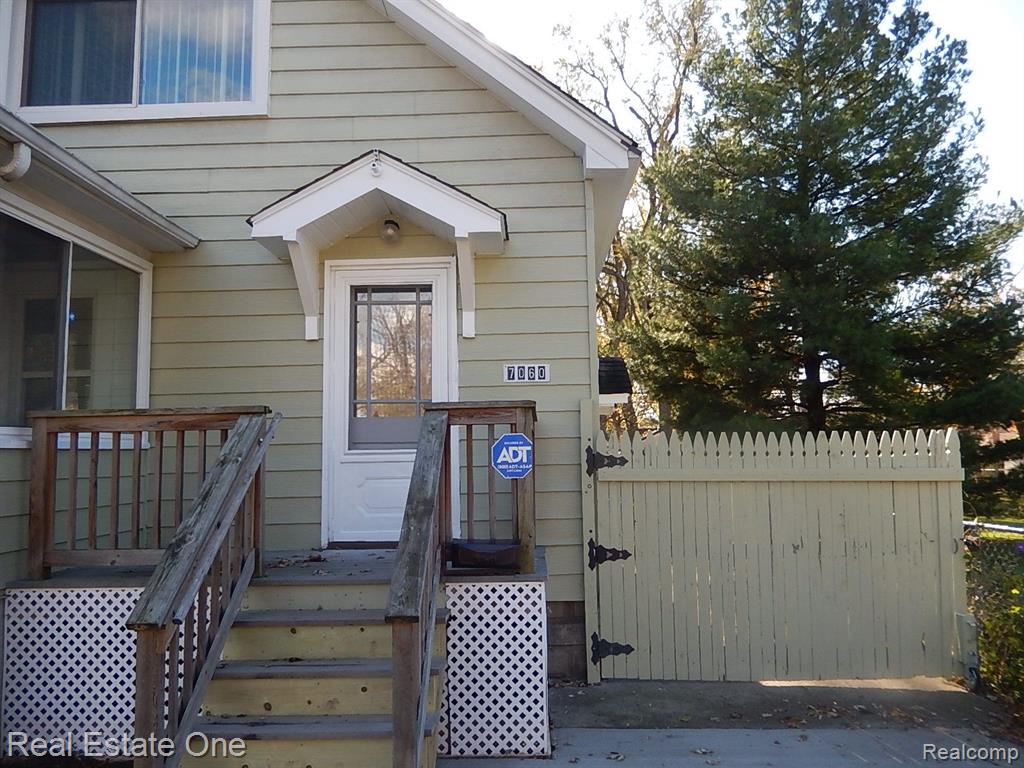 7060 ORCHARD Avenue, Warren, MI 48091 — Photo 4