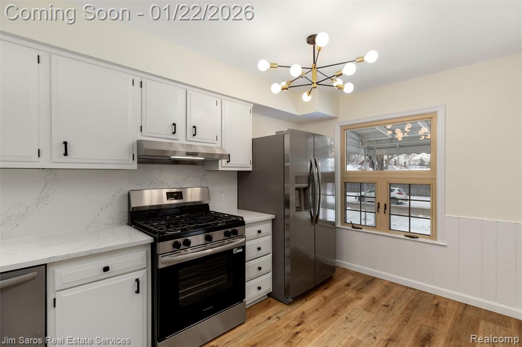 21741 Bournemouth Street, Harper Woods, MI 48225 — Photo 5