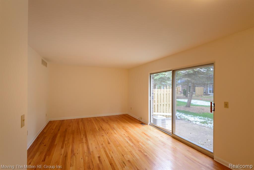 2748 Page Avenue, Ann Arbor, MI 48104 — Photo 11