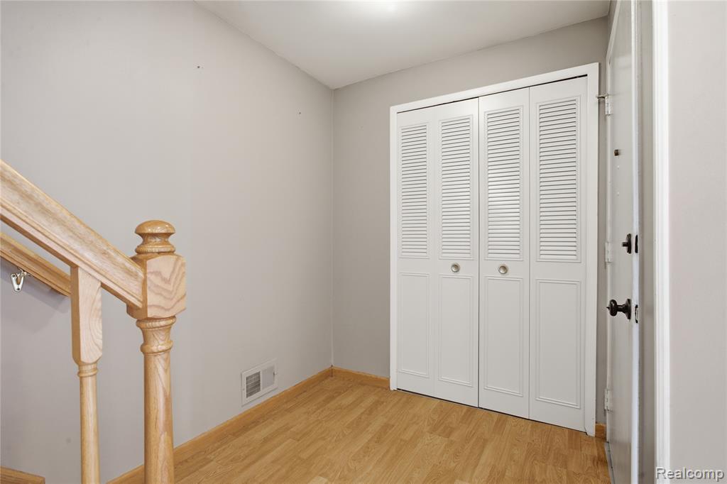8685 Kennedy Circle, Warren, MI 48093 — Photo 10