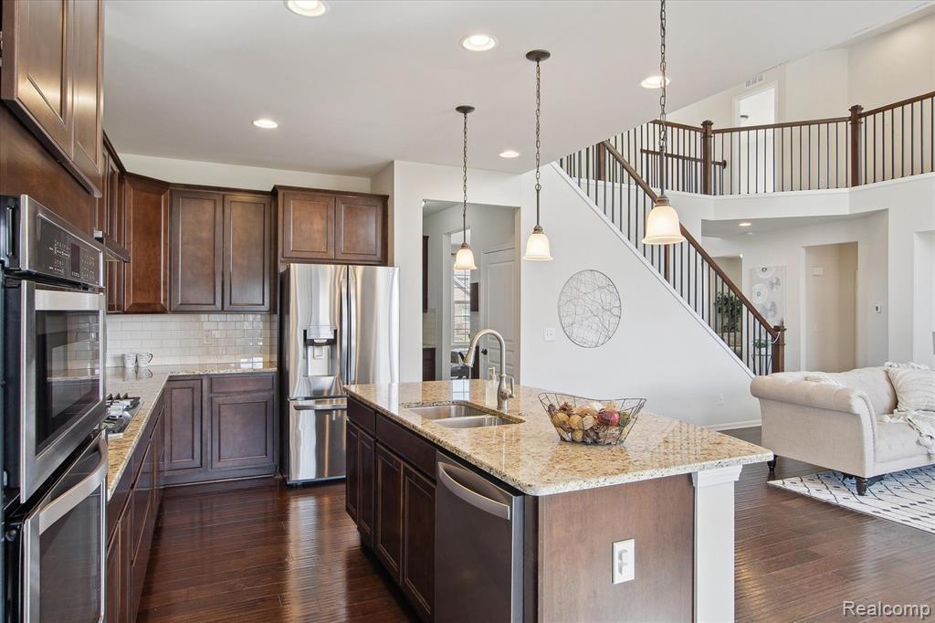 50523 SOUTHFORD Road, Canton, MI 48187 — Photo 17