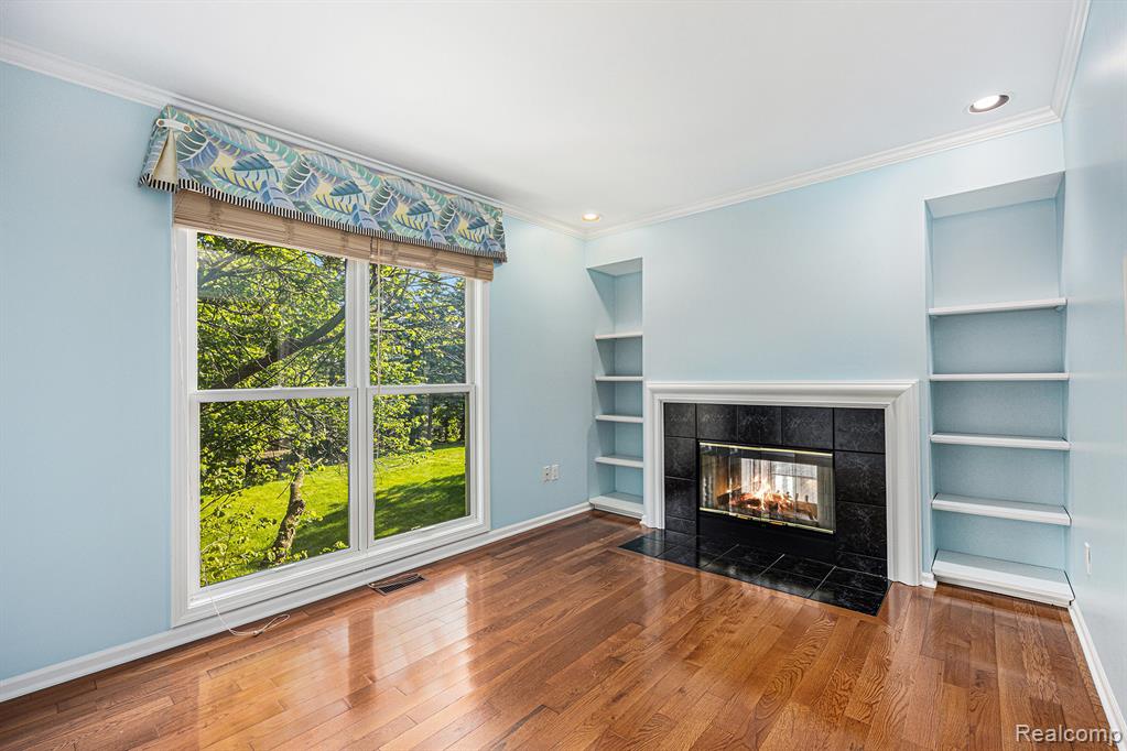 5686 Cherry Lane, West Bloomfield, MI 48324 — Photo 13