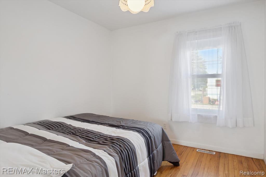 4401 Ziegler Street, Dearborn Heights, MI 48125 — Photo 13