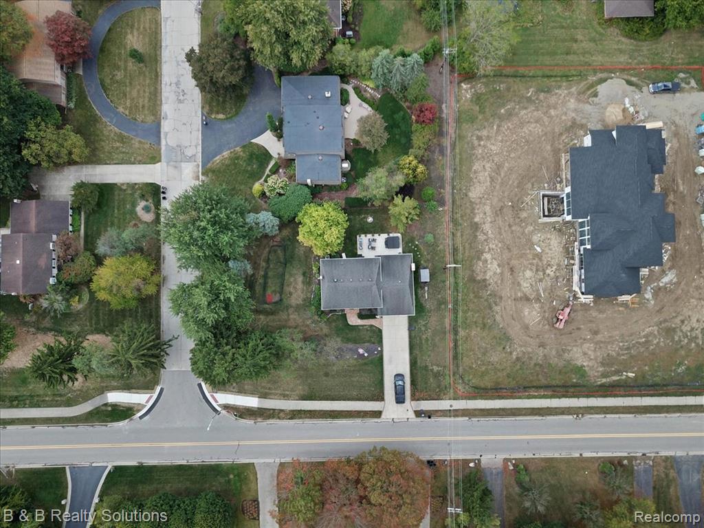 6750 Wing Lake Road, Bloomfield Hills, MI 48301 — Photo 2