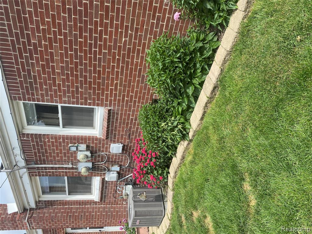 869 Pagel Avenue, Lincoln Park, MI 48146 — Photo 26