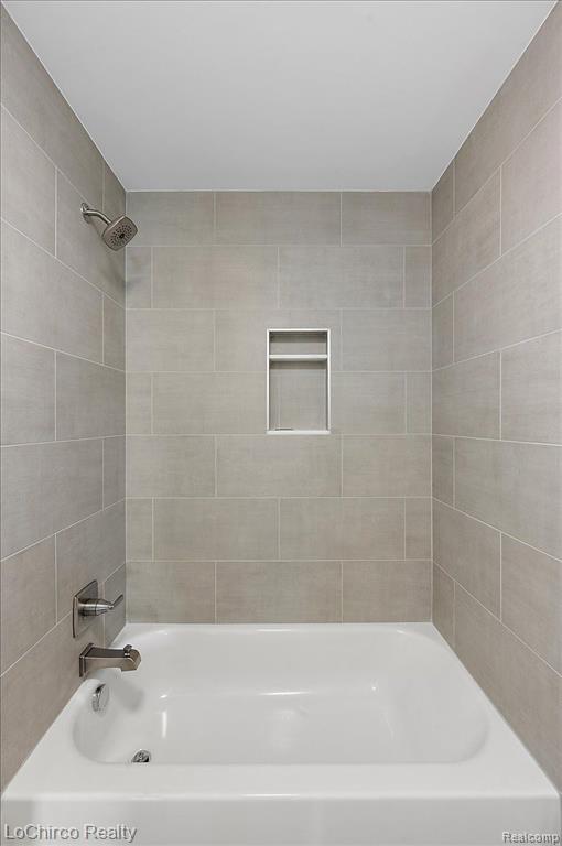 49355 LANGFORD Drive, Macomb, MI 48044 — Photo 27
