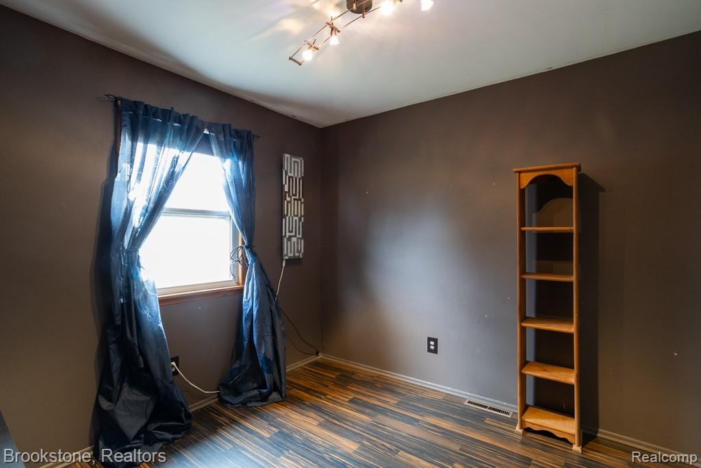855 Illinois Street, Marysville, MI 48040 — Photo 20