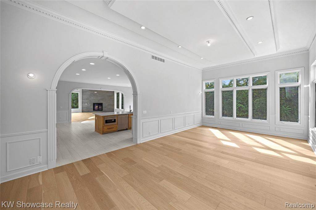 5512 Essex Court, West Bloomfield, MI — Photo 21