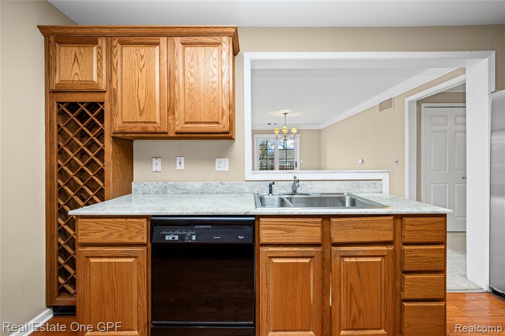 12 Pointe Park Place, Grosse Pointe Park, MI 48230 — Photo 14