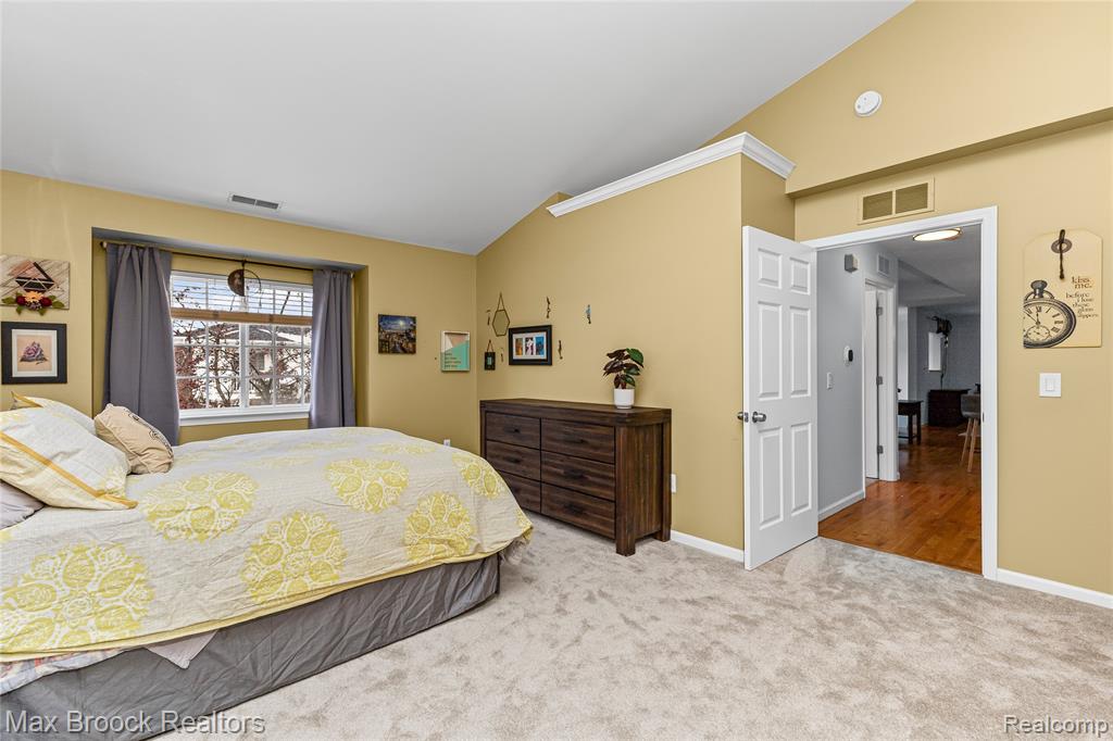 5817 Twin Oaks Drive, Sterling Heights, MI 48314 — Photo 24