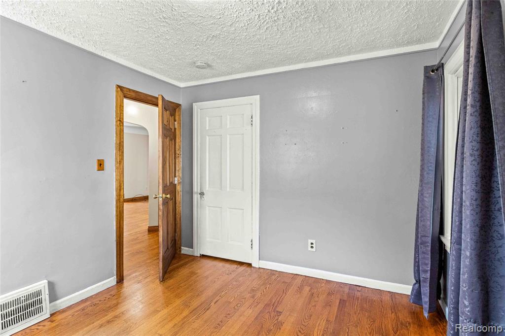 7642 Normile Street, Dearborn, MI 48126 — Photo 14