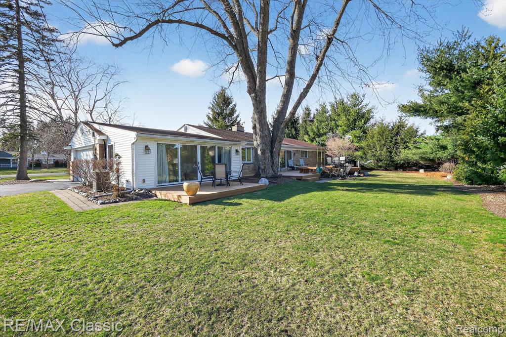 4731 Pickering Road, Bloomfield Hills, MI 48301 — Photo 51