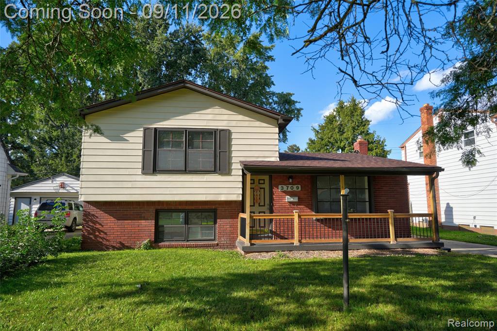3709 Evergreen Parkway, Flint, MI 48503