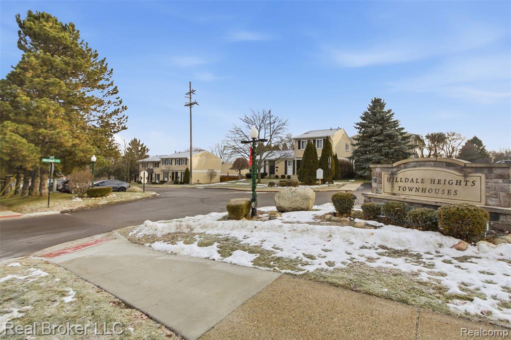 759 Hilldale Circle, Milford, MI 48381 — Photo 22
