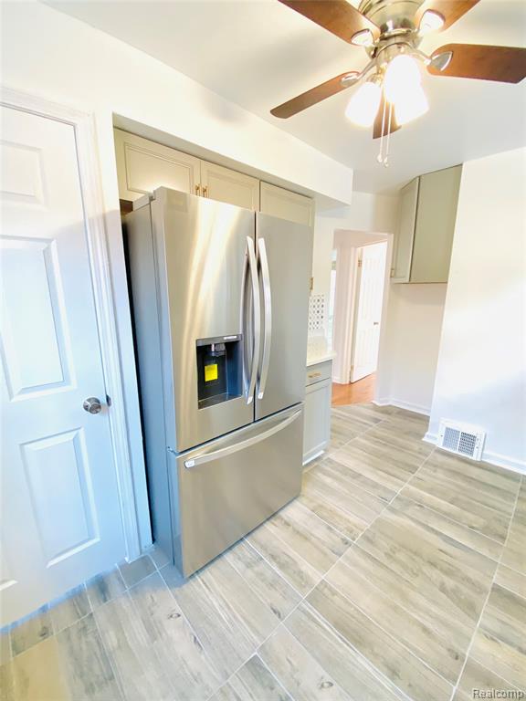 734 Highland Street, Wyandotte, MI 48192 — Photo 23