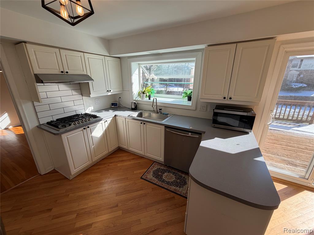 4205 Pinehurst Drive, West Bloomfield, MI — Photo 13