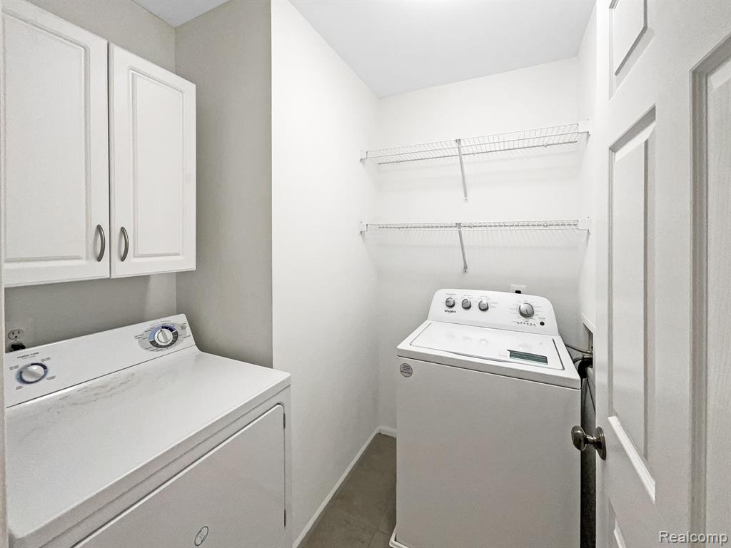 41140 MAPLEWOOD Drive, Canton, MI 48187 — Photo 13
