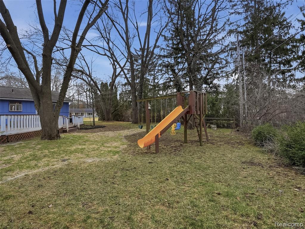 1690 Ledbury Drive, Bloomfield Hills, MI 48304 — Photo 49