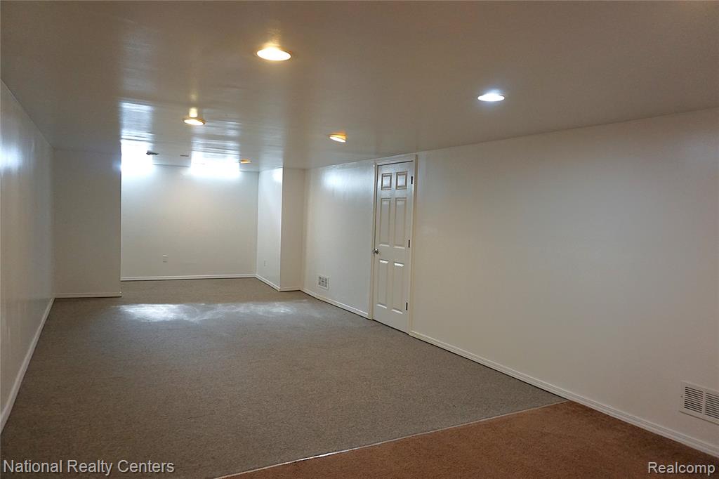 33420 Cherry Hill Road, Garden City, MI — Photo 14