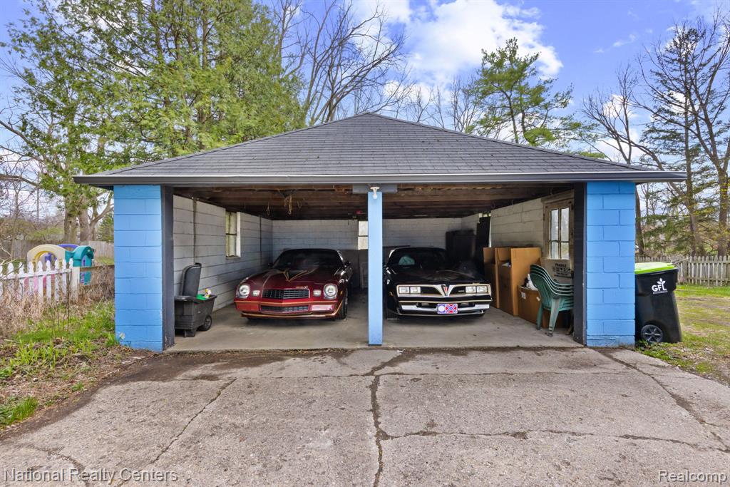 404 MAIN Street, Fenton, MI 48430 — Photo 27