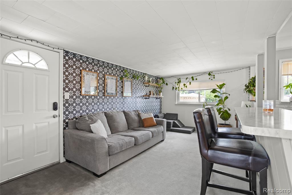 634 S Hawthorne Street, Westland, MI 48186 — Photo 11