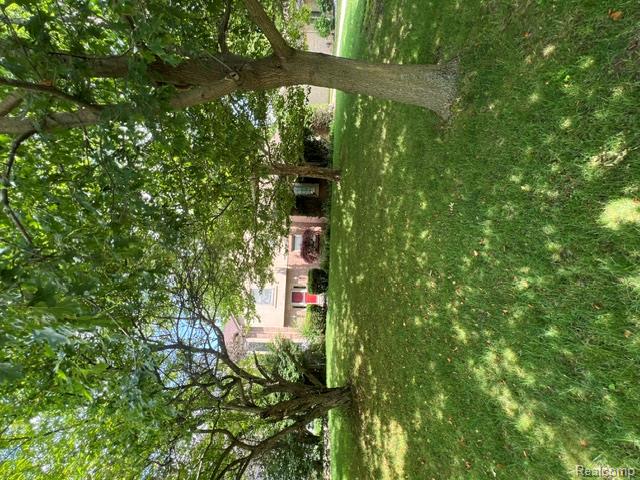 37892 Stableview Drive, Farmington, MI 48335 — Photo 2