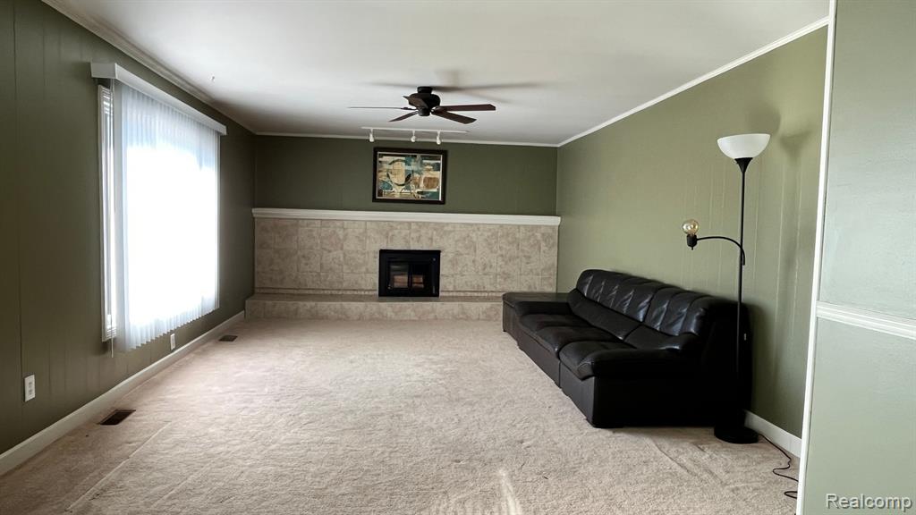 5725 FOLKSTONE Drive, Troy, MI 48085 — Photo 3