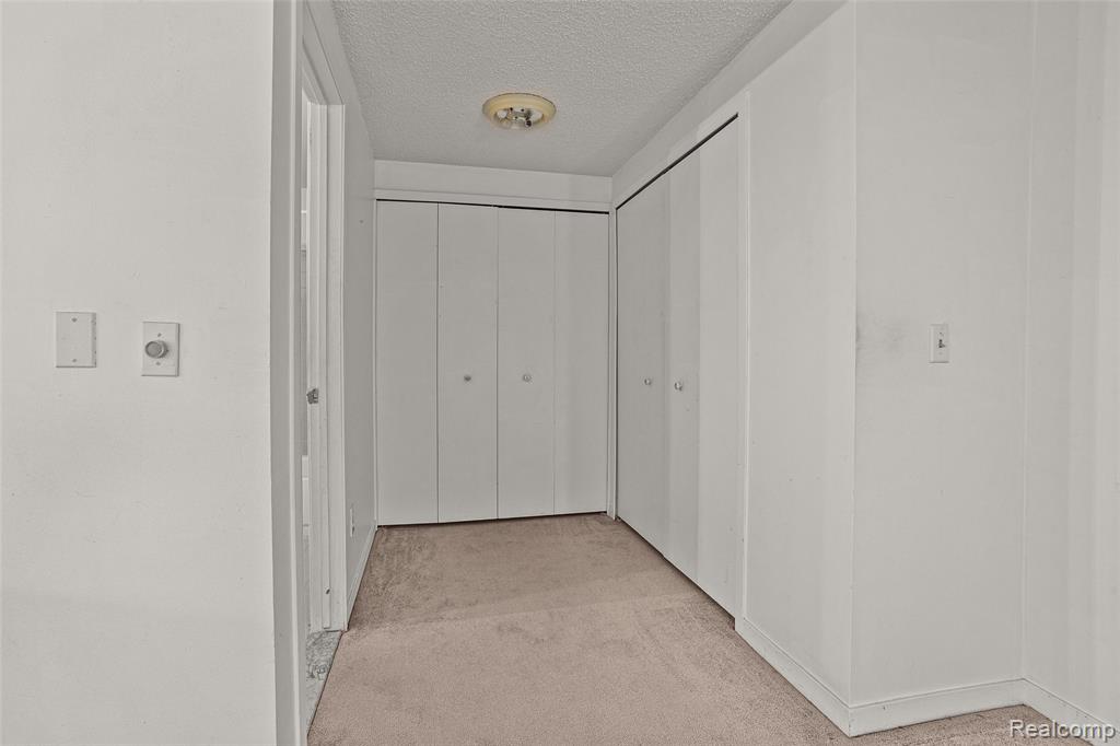 7147 Elmhurst, West Bloomfield, MI — Photo 15