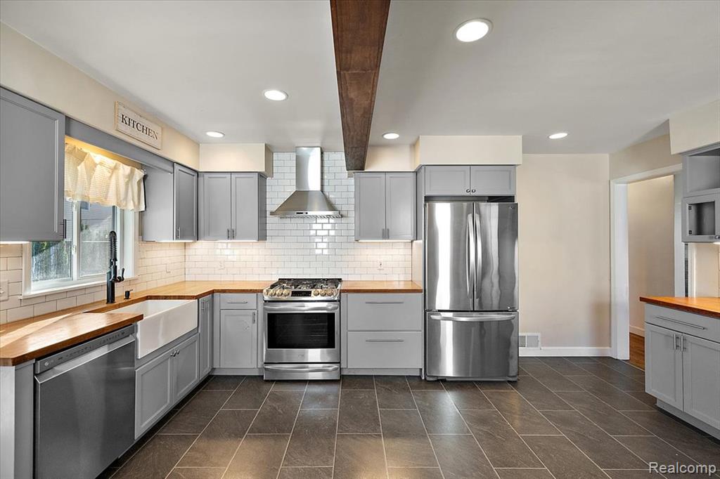 515 S Webik Avenue, Clawson, MI — Photo 14