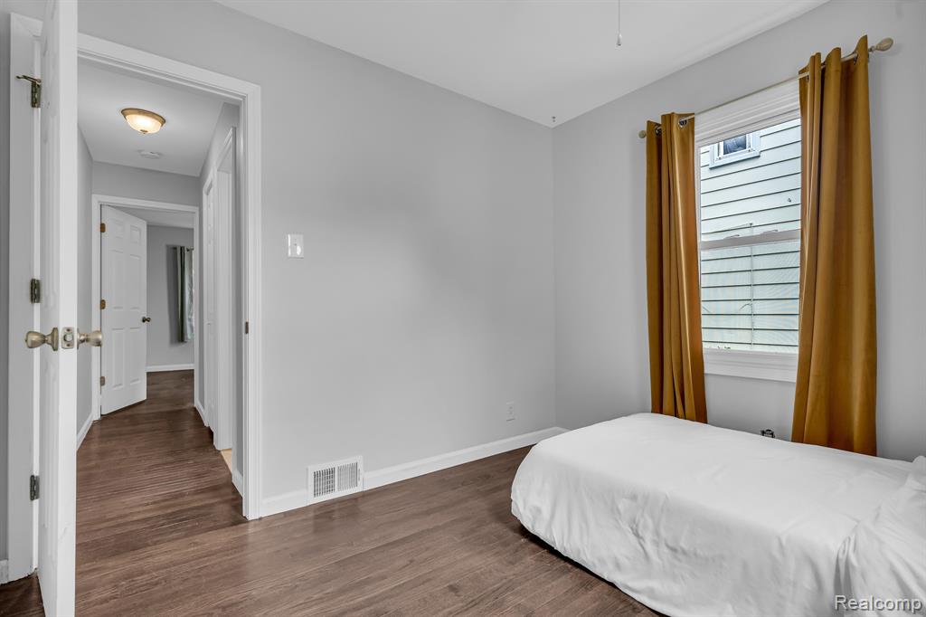 8661 Cadillac Avenue, Warren, MI 48089 — Photo 9