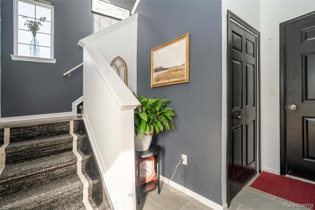 3148 Kneeland Circle, Howell, MI 48843 — Photo 2
