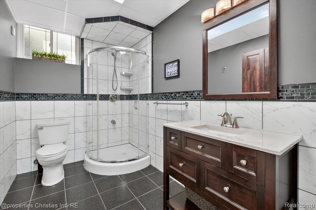 6223 Valleyfield Drive, Plymouth, MI 48170 — Photo 71