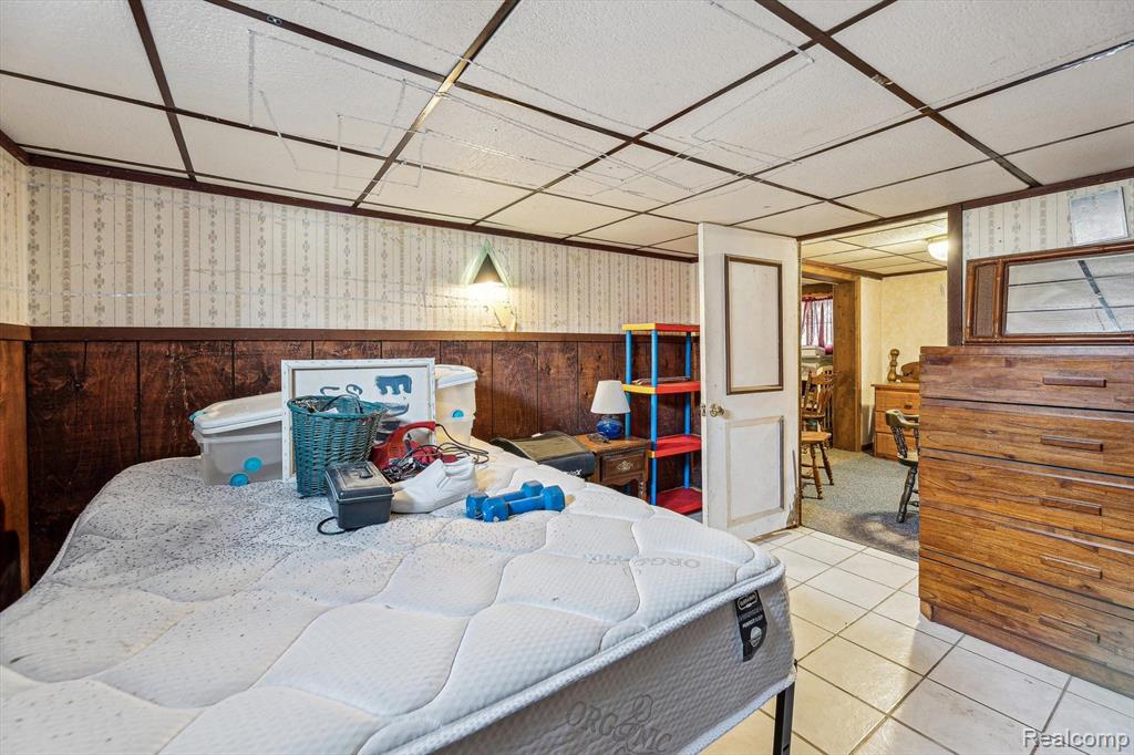 432 E FRANK Street, Fowlerville, MI 48836 — Photo 37