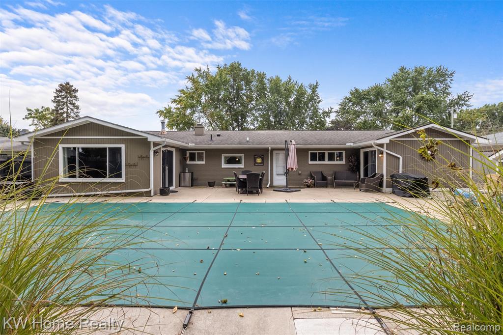 8648 Golfside Drive, Commerce Twp, MI 48382 — Photo 40