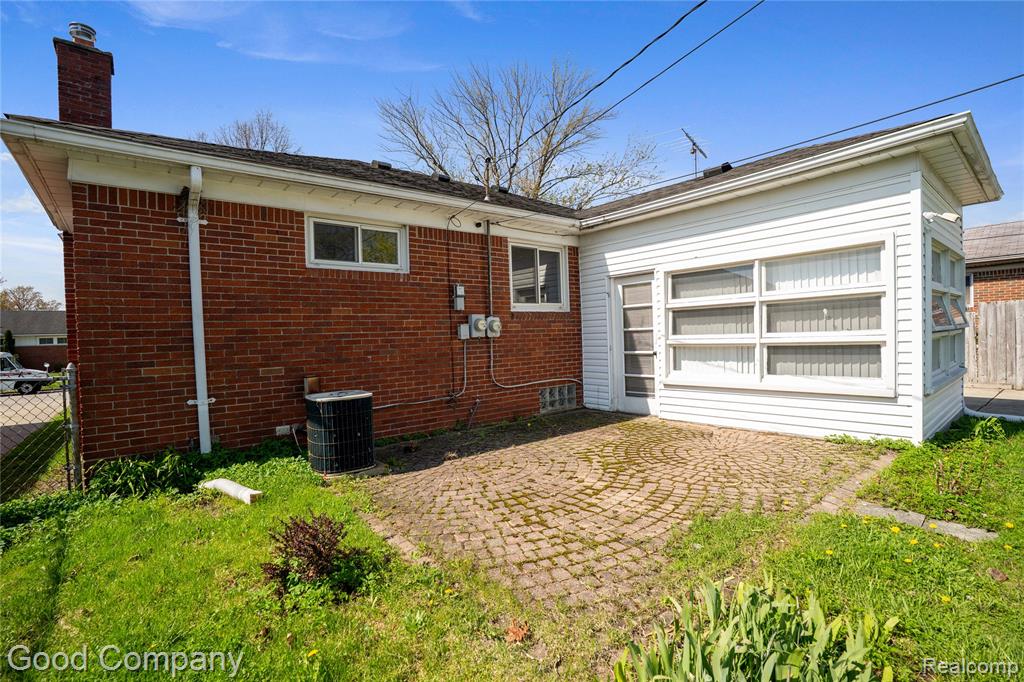 19915 Shady Lane Avenue, Saint Clair Shores, MI 48080 — Photo 19