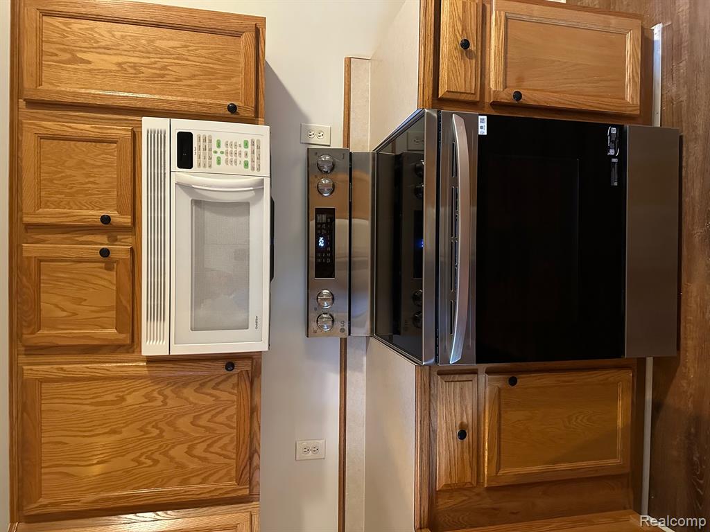 6939 Alma Court, Saginaw, MI 48603 — Photo 25