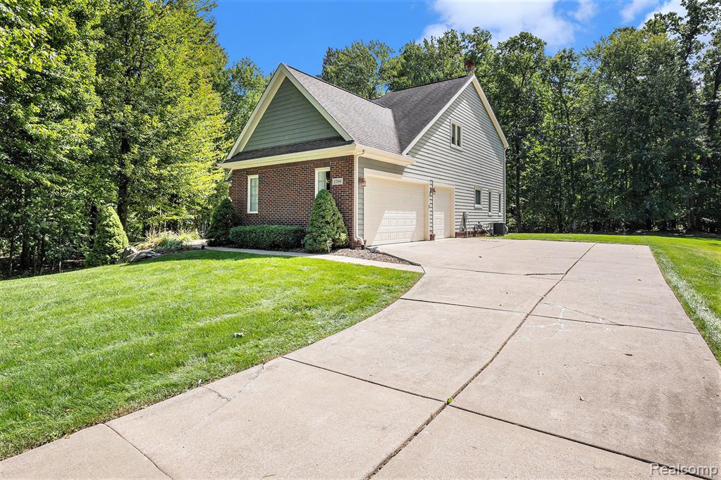 1799 Elkridge Circle, Highland, MI 48356 — Photo 5